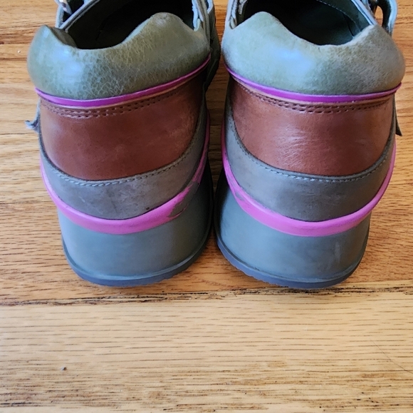 Jeffrey Campbell Retro Kicks  Maryjane Sneaker Size 8 Olive Brown Pink Sporty - Picture 10 of 12